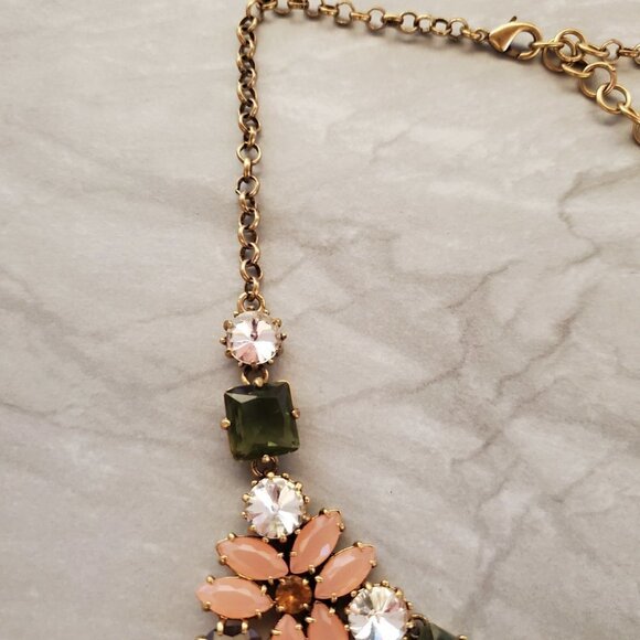 ✨ Stella and Dot Fleurette Rhinestone Crystal Bib Statement Necklace ✨ - Picture 8 of 16